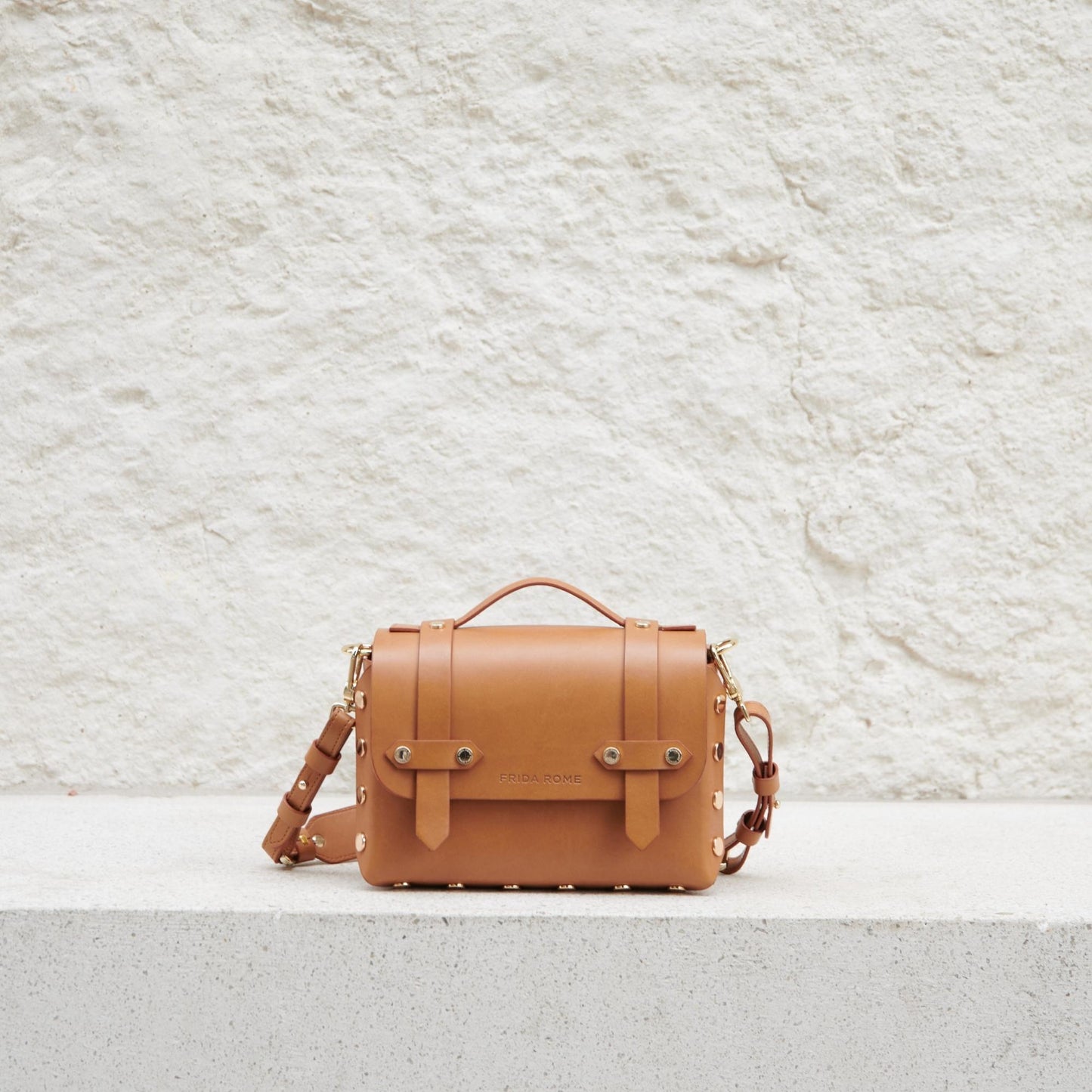 The WEEK/END Crossbody Handbag Tan