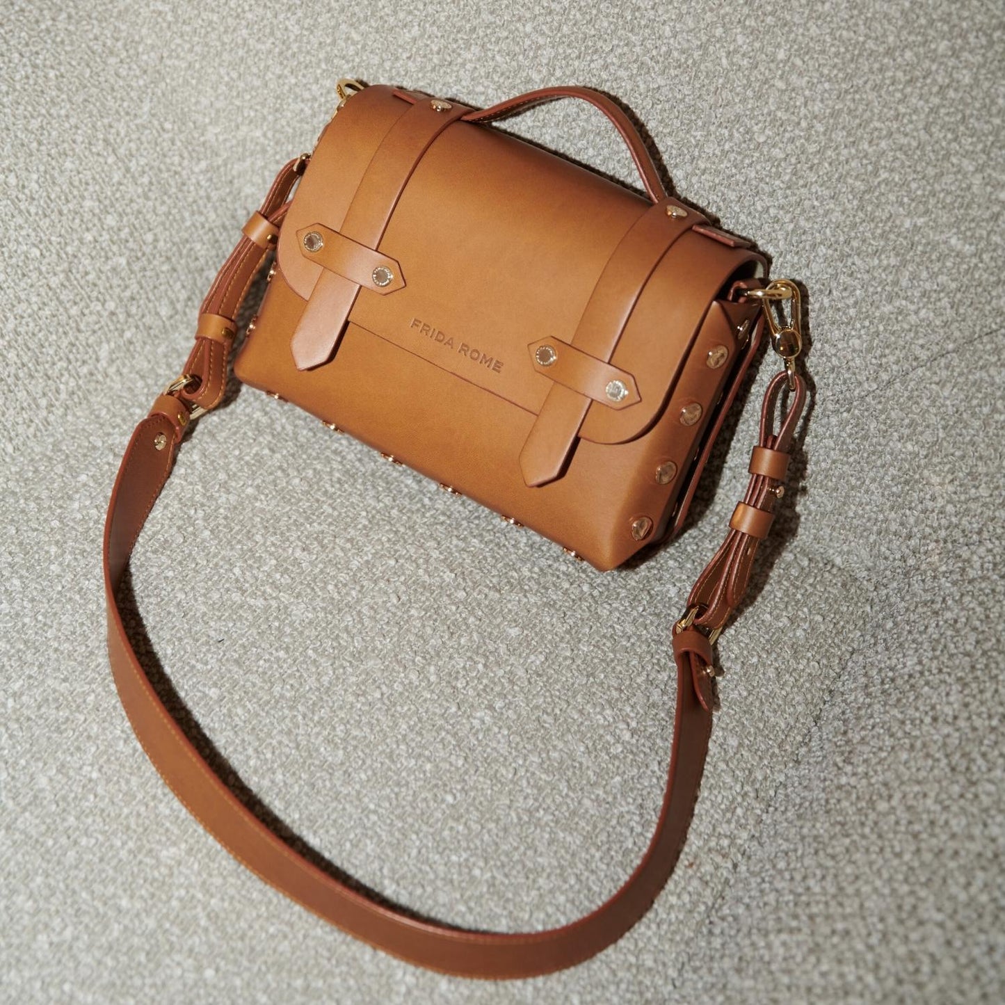 The WEEK/END Crossbody Handbag Tan